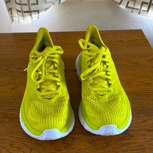 Woman’s Hoka Clifton edge.
